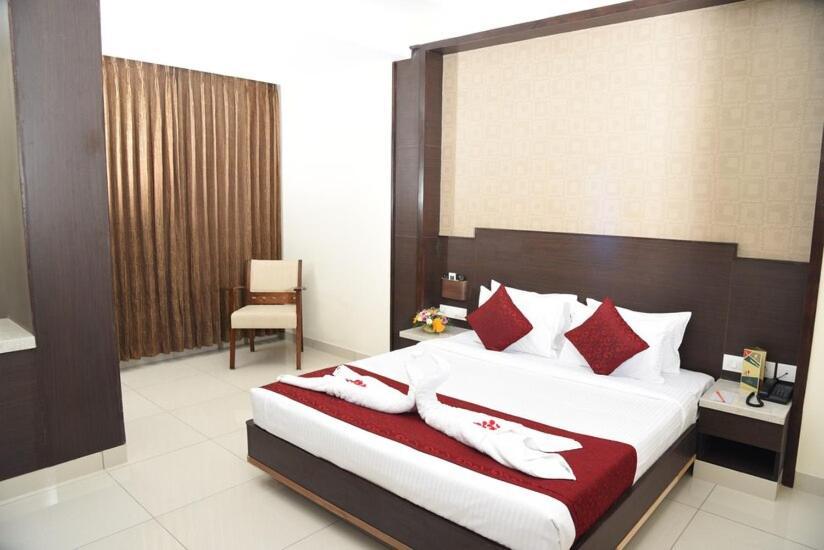 Rathna Residency Hotel เอโรด ภายนอก รูปภาพ