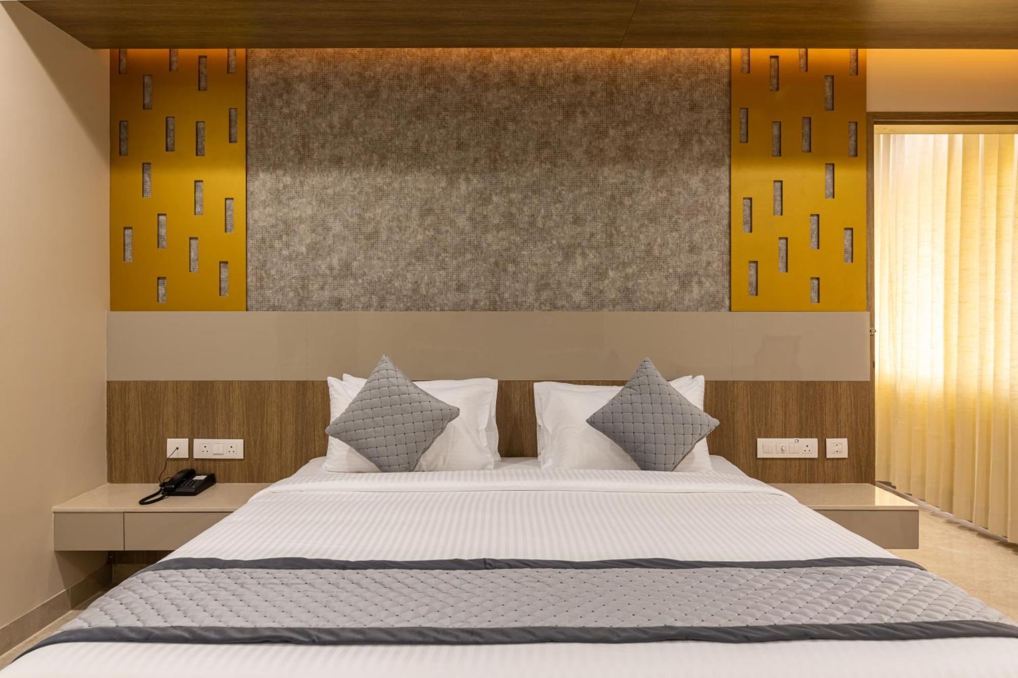 Rathna Residency Hotel เอโรด ภายนอก รูปภาพ